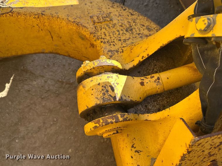 image for item EB2495 2008 Komatsu  D51PX-22 dozer