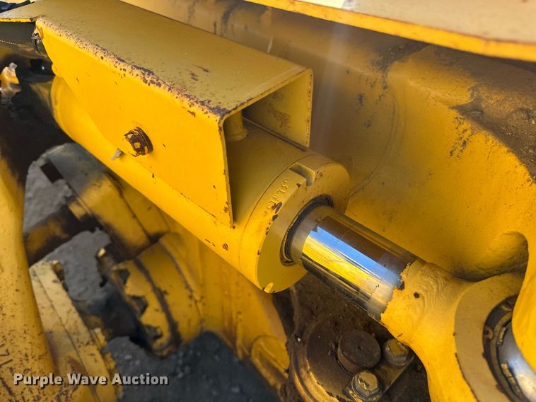 image for item EB2495 2008 Komatsu  D51PX-22 dozer