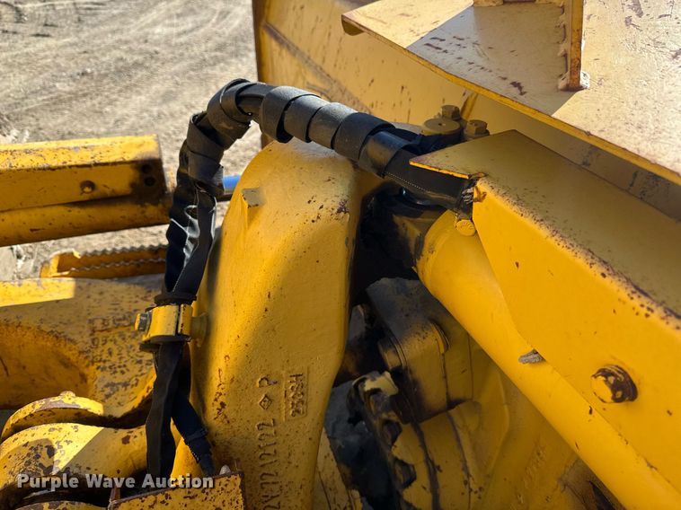 image for item EB2495 2008 Komatsu  D51PX-22 dozer