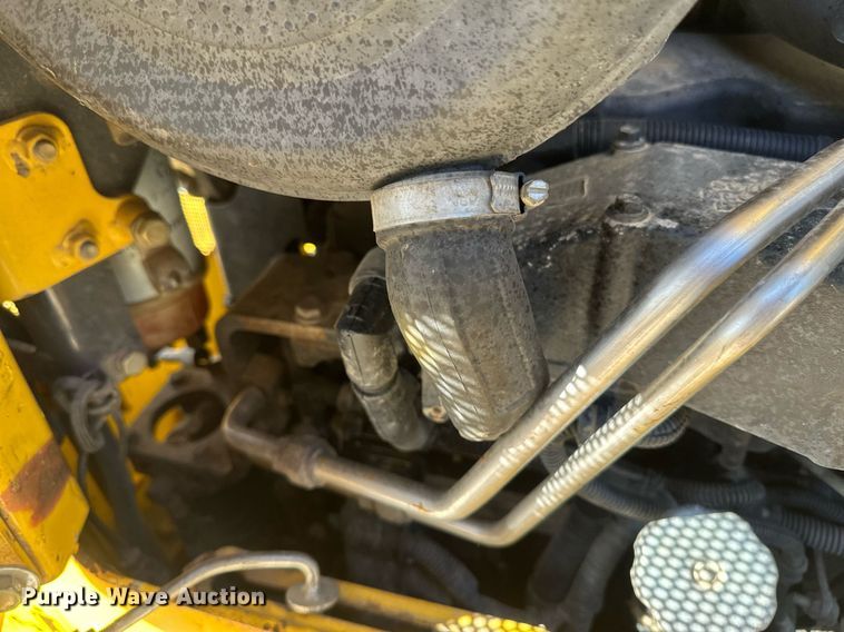 image for item EB2495 2008 Komatsu  D51PX-22 dozer