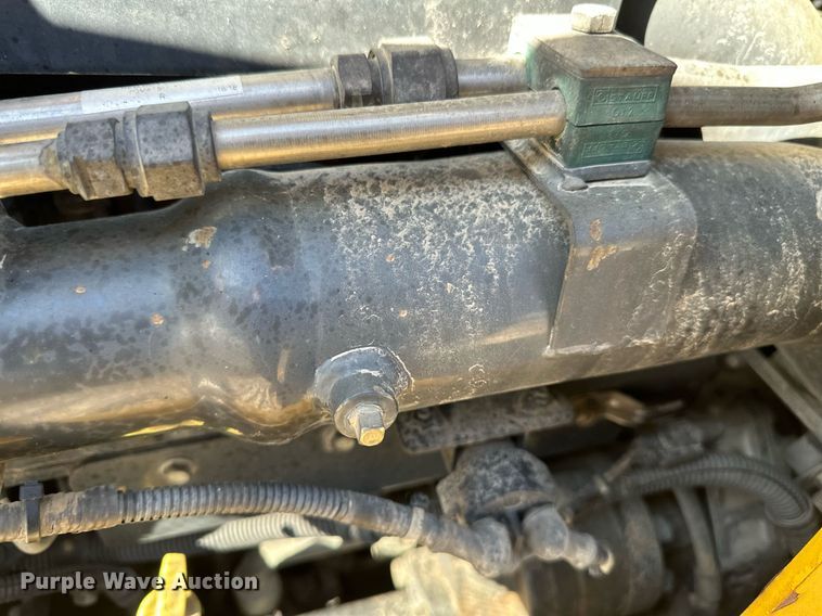 image for item EB2495 2008 Komatsu  D51PX-22 dozer