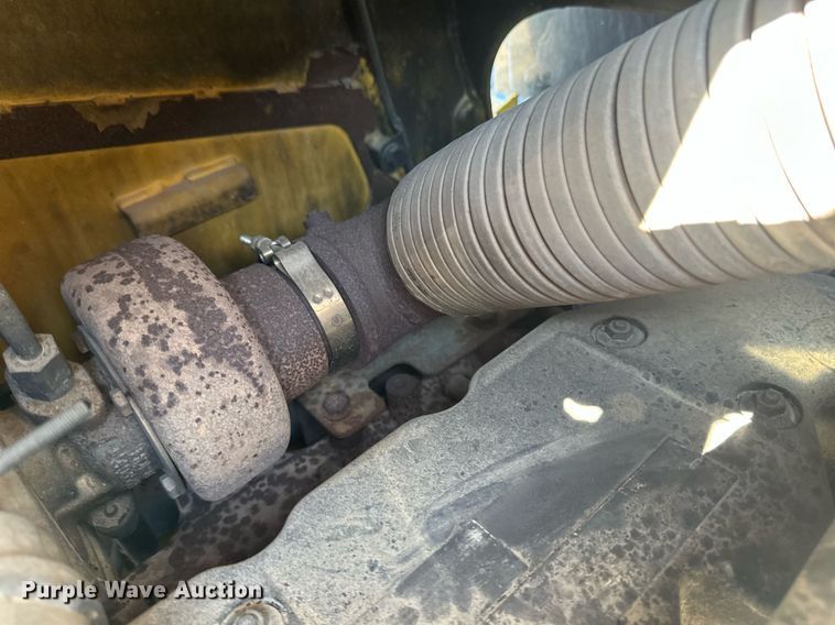 image for item EB2495 2008 Komatsu  D51PX-22 dozer