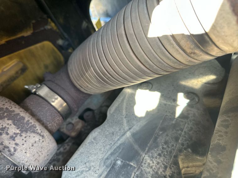 image for item EB2495 2008 Komatsu  D51PX-22 dozer