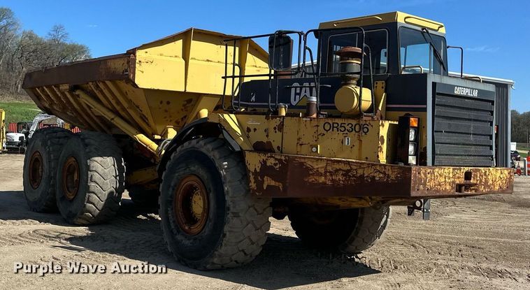 image for item EB2497 1996 Caterpillar  D400E articulated haul truck