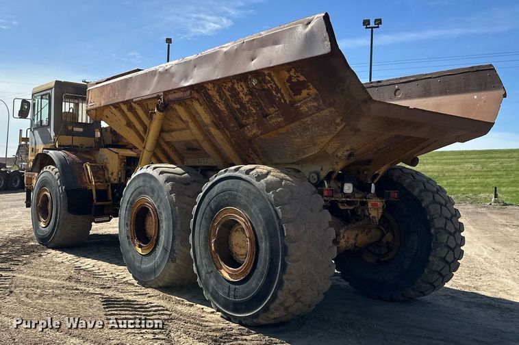 image for item EB2497 1996 Caterpillar  D400E articulated haul truck