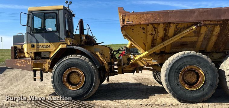 image for item EB2497 1996 Caterpillar  D400E articulated haul truck