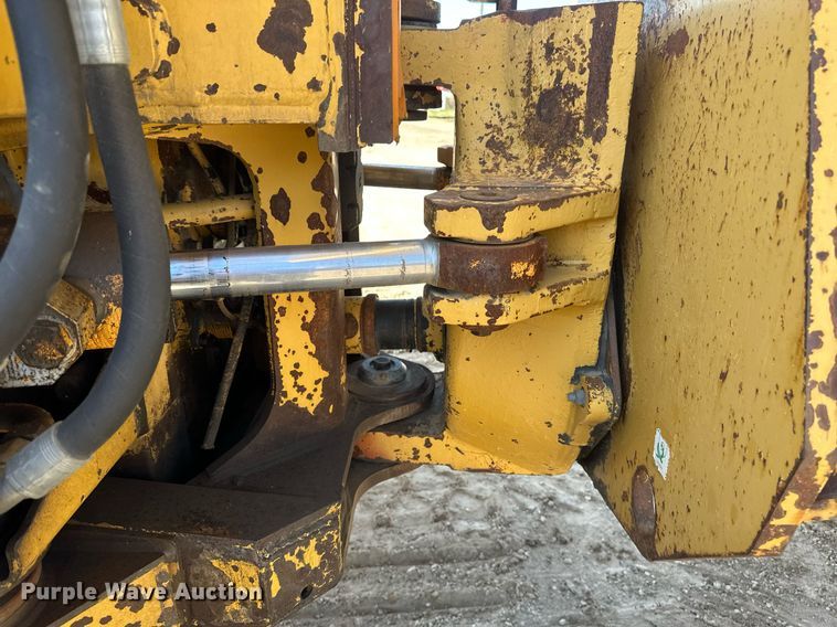 image for item EB2497 1996 Caterpillar  D400E articulated haul truck