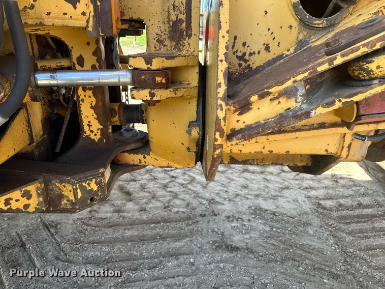 image for item EB2497 1996 Caterpillar  D400E articulated haul truck