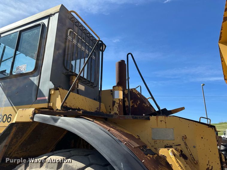 image for item EB2497 1996 Caterpillar  D400E articulated haul truck