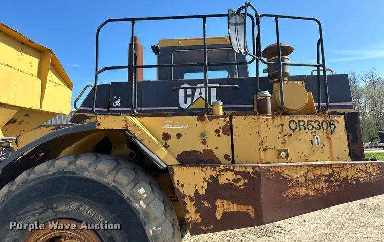 image for item EB2497 1996 Caterpillar  D400E articulated haul truck