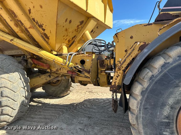 image for item EB2497 1996 Caterpillar  D400E articulated haul truck