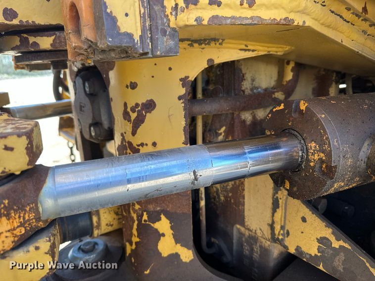 image for item EB2497 1996 Caterpillar  D400E articulated haul truck