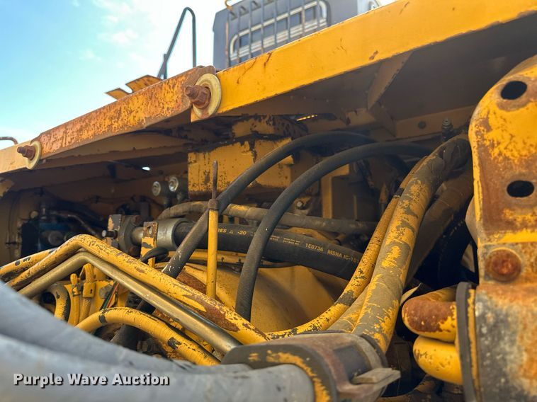 image for item EB2497 1996 Caterpillar  D400E articulated haul truck