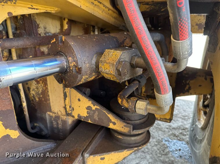 image for item EB2497 1996 Caterpillar  D400E articulated haul truck