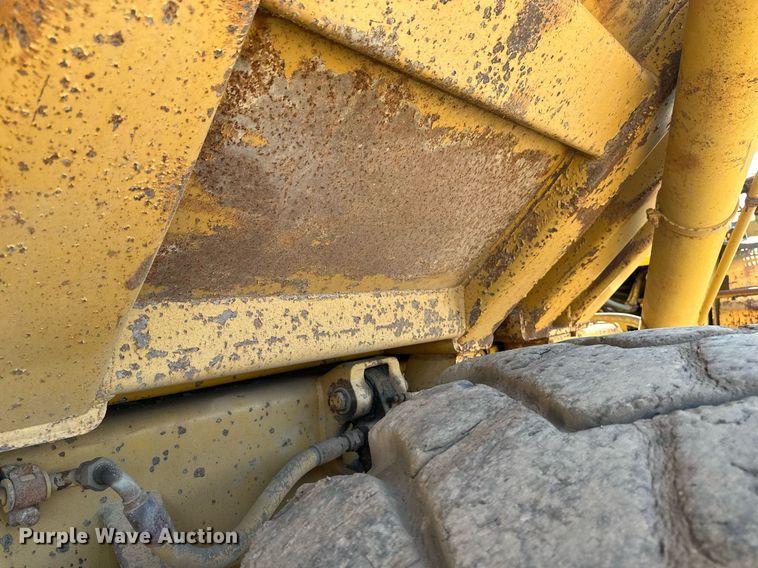 image for item EB2497 1996 Caterpillar  D400E articulated haul truck