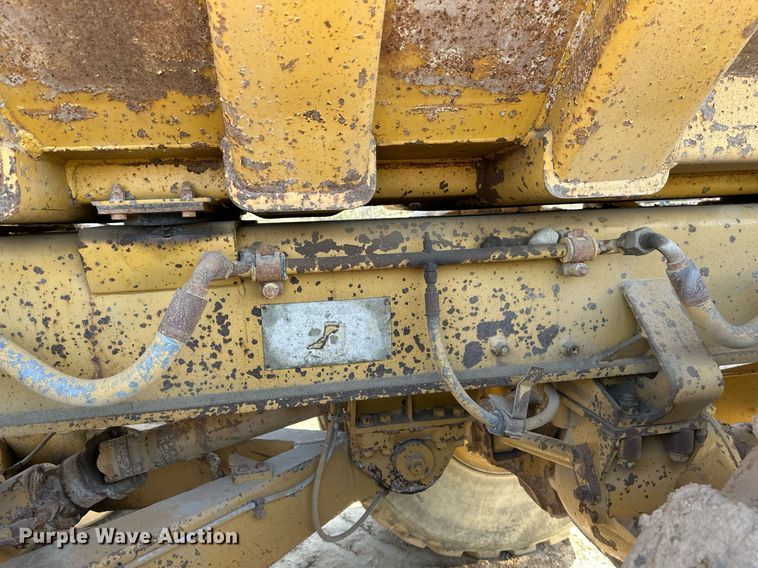 image for item EB2497 1996 Caterpillar  D400E articulated haul truck