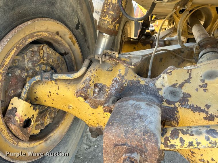 image for item EB2497 1996 Caterpillar  D400E articulated haul truck