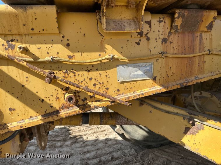 image for item EB2497 1996 Caterpillar  D400E articulated haul truck