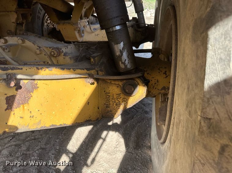 image for item EB2497 1996 Caterpillar  D400E articulated haul truck