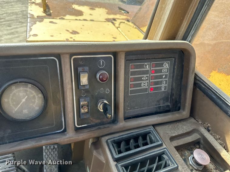 image for item EB2497 1996 Caterpillar  D400E articulated haul truck