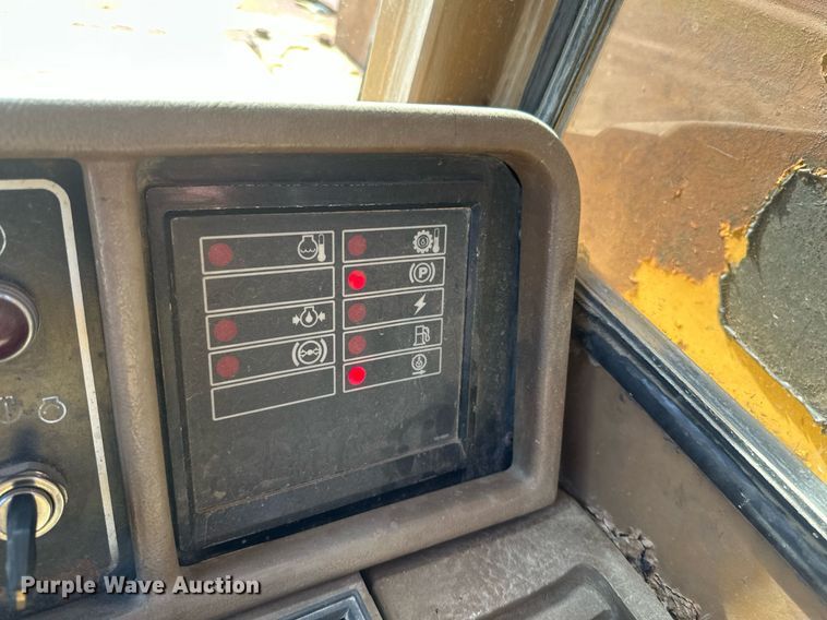 image for item EB2497 1996 Caterpillar  D400E articulated haul truck