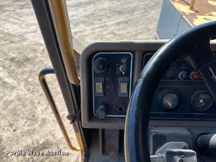 image for item EB2497 1996 Caterpillar  D400E articulated haul truck