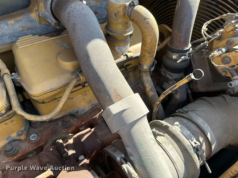 image for item EB2497 1996 Caterpillar  D400E articulated haul truck