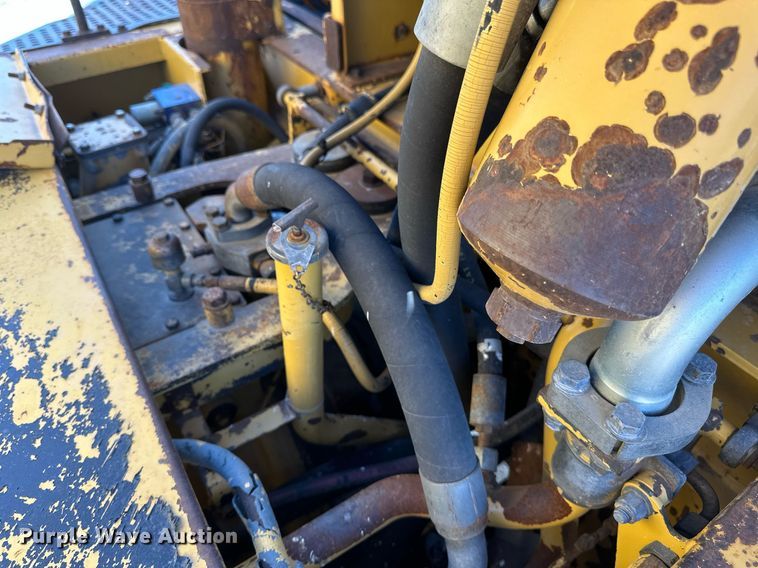 image for item EB2497 1996 Caterpillar  D400E articulated haul truck