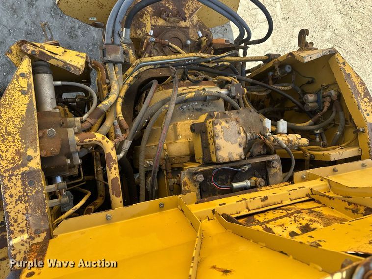 image for item EB2497 1996 Caterpillar  D400E articulated haul truck