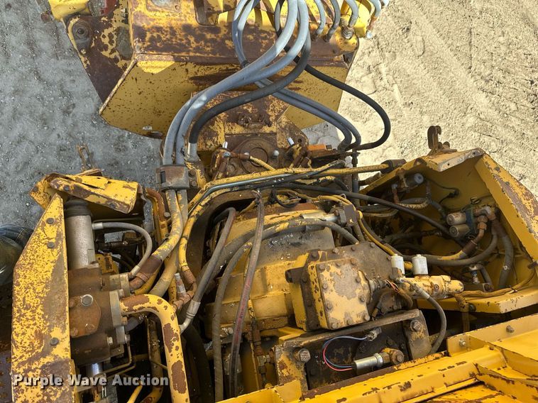 image for item EB2497 1996 Caterpillar  D400E articulated haul truck