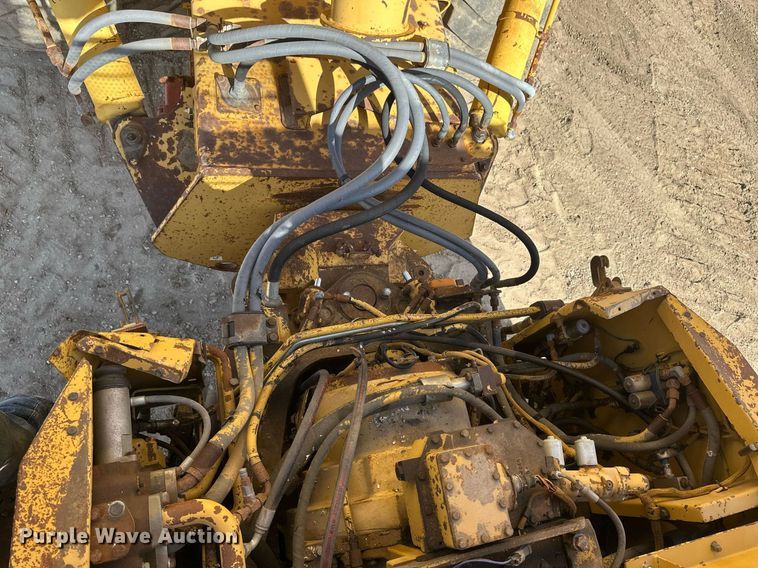 image for item EB2497 1996 Caterpillar  D400E articulated haul truck