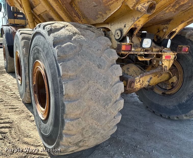 image for item EB2497 1996 Caterpillar  D400E articulated haul truck