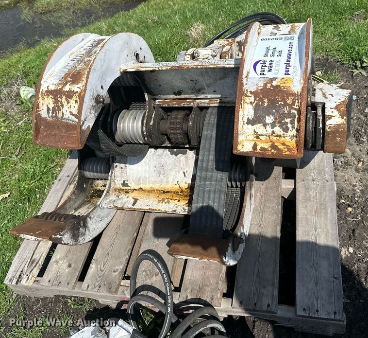 image for item EB2499 36