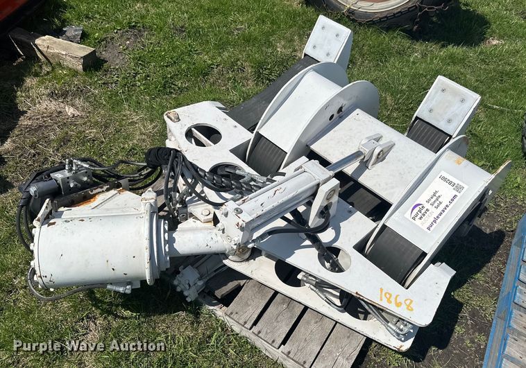 image for item EB2501 Material handler