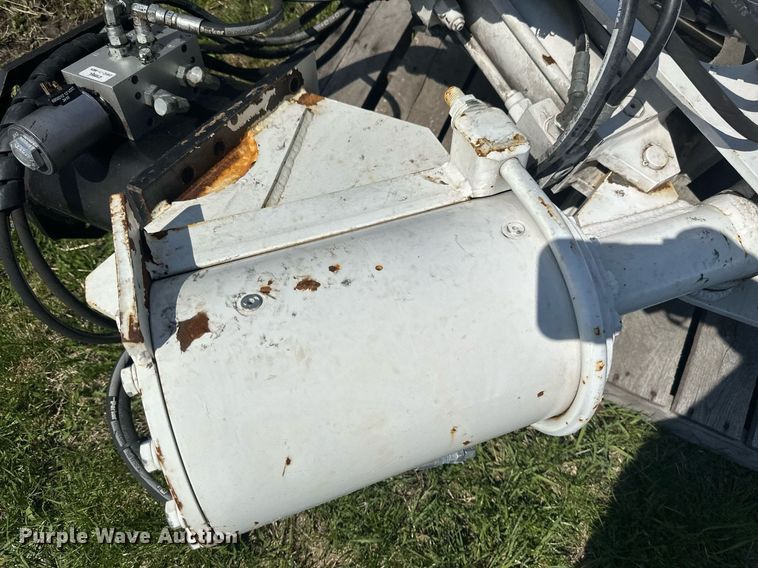 image for item EB2501 Material handler