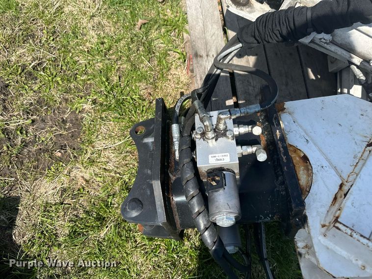 image for item EB2501 Material handler