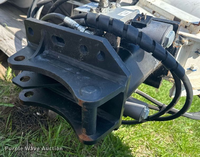 image for item EB2501 Material handler