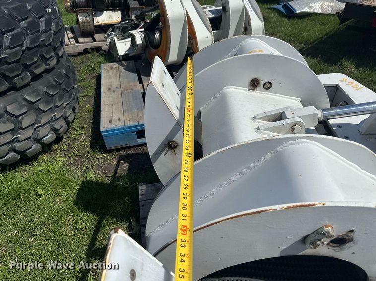 image for item EB2501 Material handler