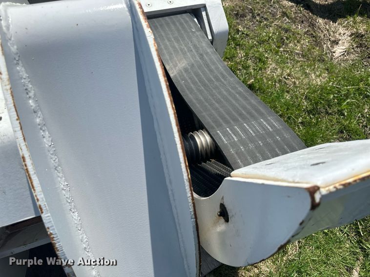 image for item EB2501 Material handler