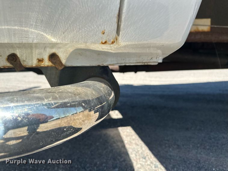 image for item EB2515 2008 Ford F450 Super Duty XL flatbed truck