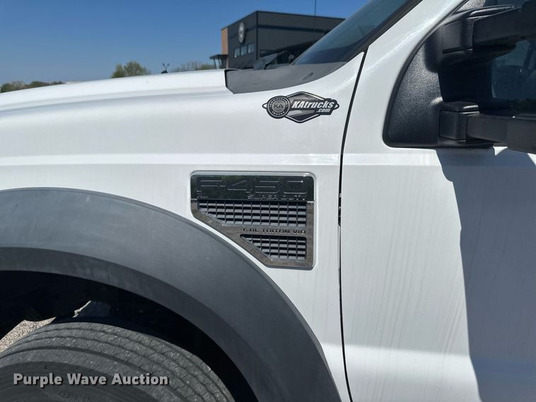 image for item EB2515 2008 Ford F450 Super Duty XL flatbed truck