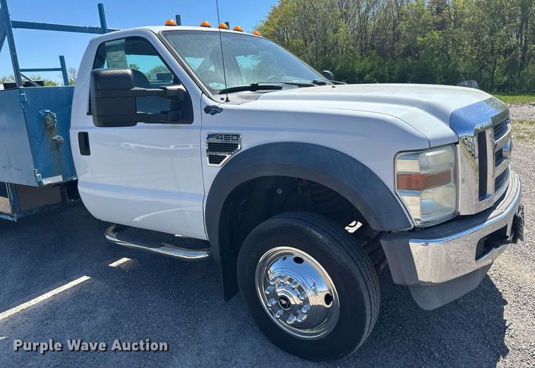 image for item EB2515 2008 Ford F450 Super Duty XL flatbed truck