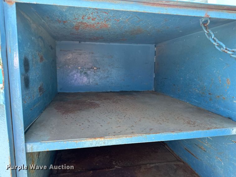 image for item EB2515 2008 Ford F450 Super Duty XL flatbed truck