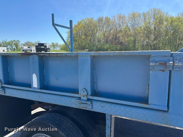 image for item EB2515 2008 Ford F450 Super Duty XL flatbed truck