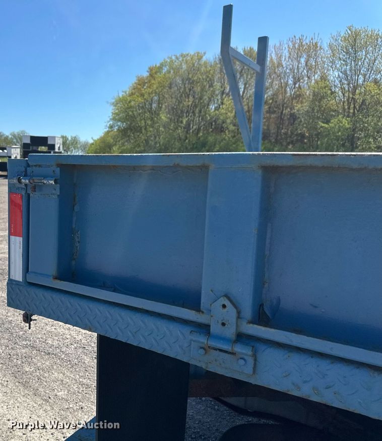 image for item EB2515 2008 Ford F450 Super Duty XL flatbed truck