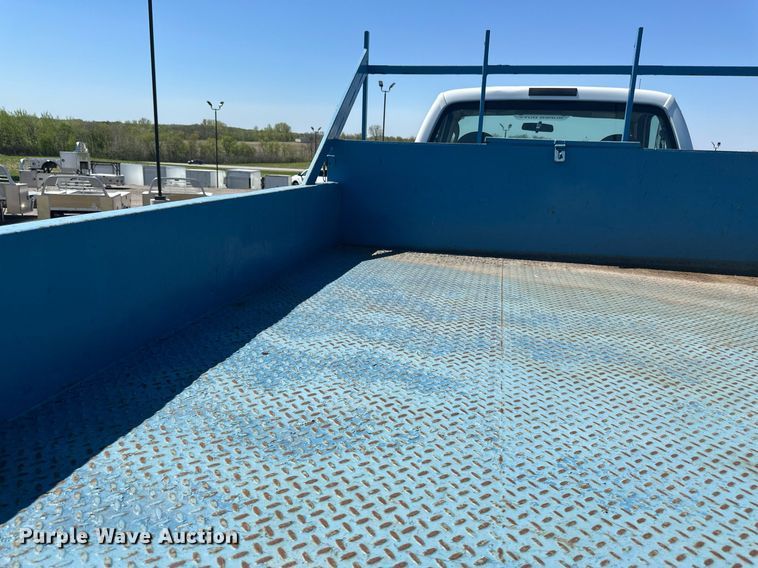 image for item EB2515 2008 Ford F450 Super Duty XL flatbed truck
