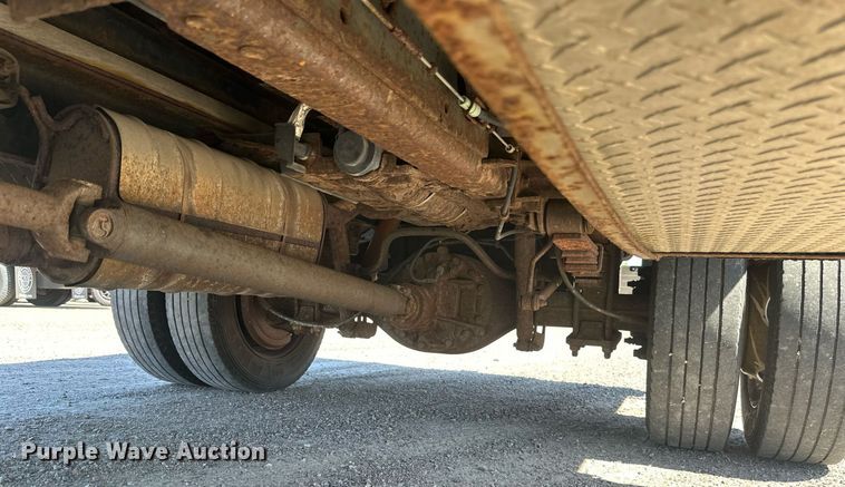 image for item EB2515 2008 Ford F450 Super Duty XL flatbed truck