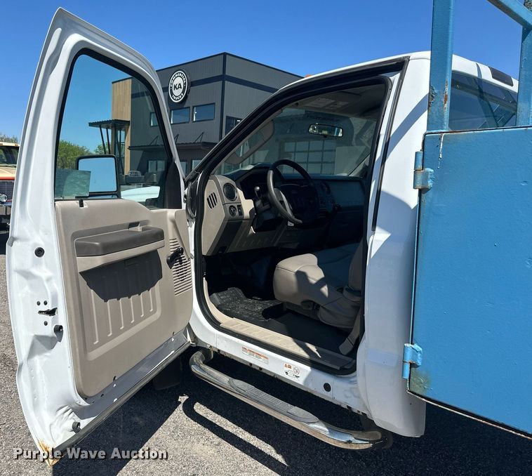 image for item EB2515 2008 Ford F450 Super Duty XL flatbed truck