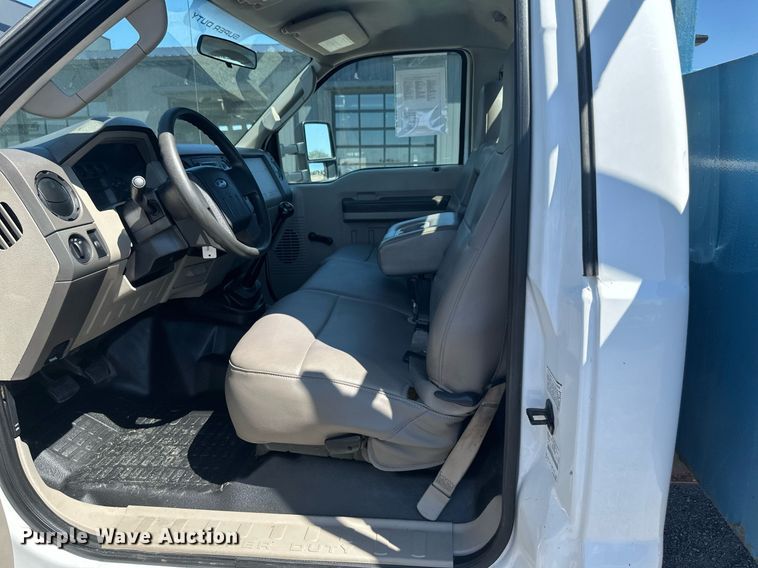 image for item EB2515 2008 Ford F450 Super Duty XL flatbed truck