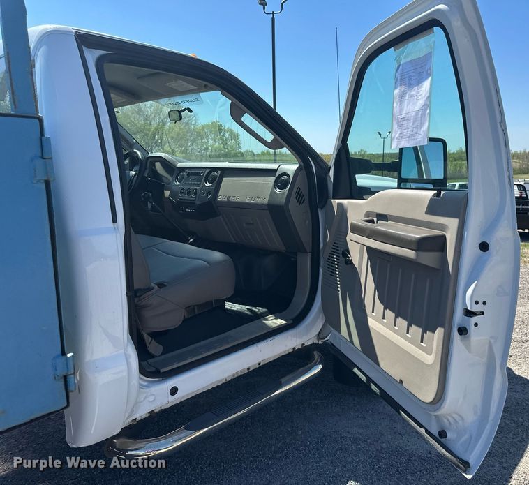 image for item EB2515 2008 Ford F450 Super Duty XL flatbed truck